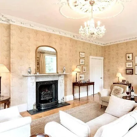 Georgian In On The River Swale *