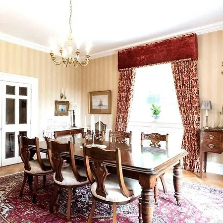 Villa Georgian In On The River Swale