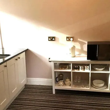 Georgian In On The River Swale Villa