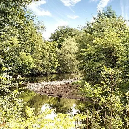 빌라 Georgian In On The River Swale 리치먼드
