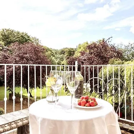 빌라 Georgian In On The River Swale