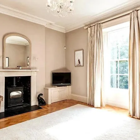 Georgian In On The River Swale * Richmond (North Yorkshire)