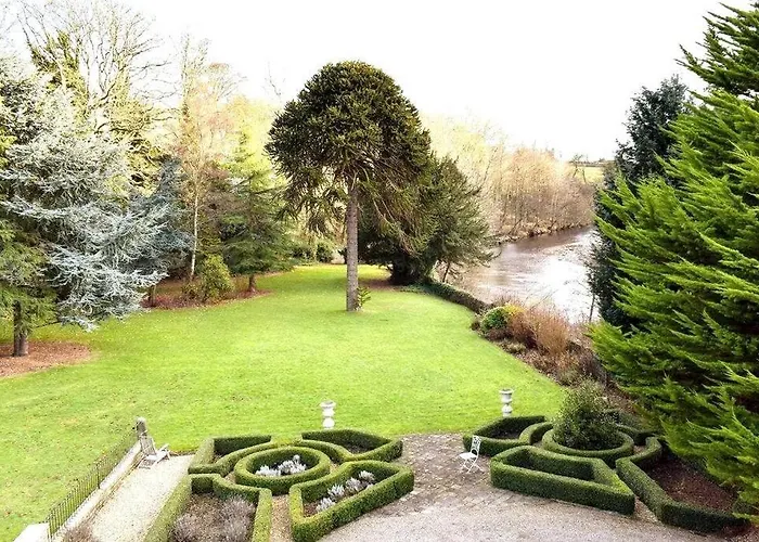 Willa Georgian In On The River Swale