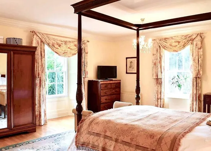 Georgian In On The River Swale * Richmond (North Yorkshire)