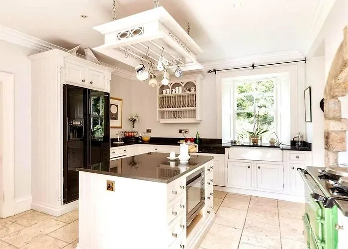 Georgian In On The River Swale *