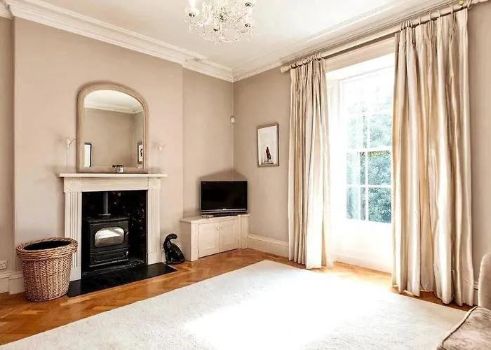 Georgian In On The River Swale * Richmond (North Yorkshire)