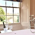 Georgian In On The River Swale ヴィラ